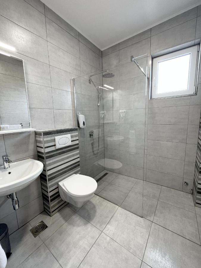 Caka Luxury Rooms & Restaurant Чуприя Экстерьер фото